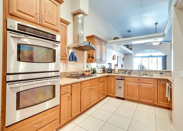 Havasu Escape W/ Pool, Patio & Grill! Lake Havasu City
