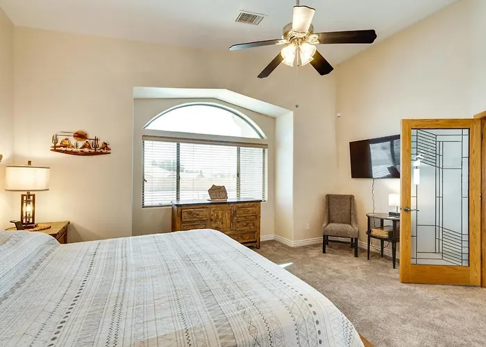 Havasu Escape W/ Pool, Patio & Grill! Lake Havasu City