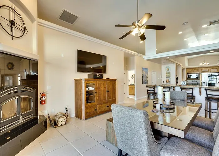 Havasu Escape W/ Pool, Patio & Grill! *