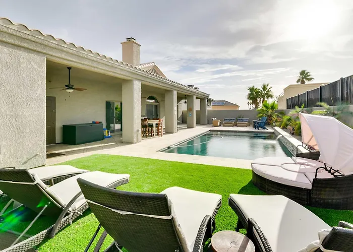 Havasu Escape W/ Pool, Patio & Grill! Hébergement de vacances Lake Havasu City