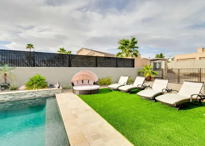 Havasu Escape W/ Pool, Patio & Grill! *