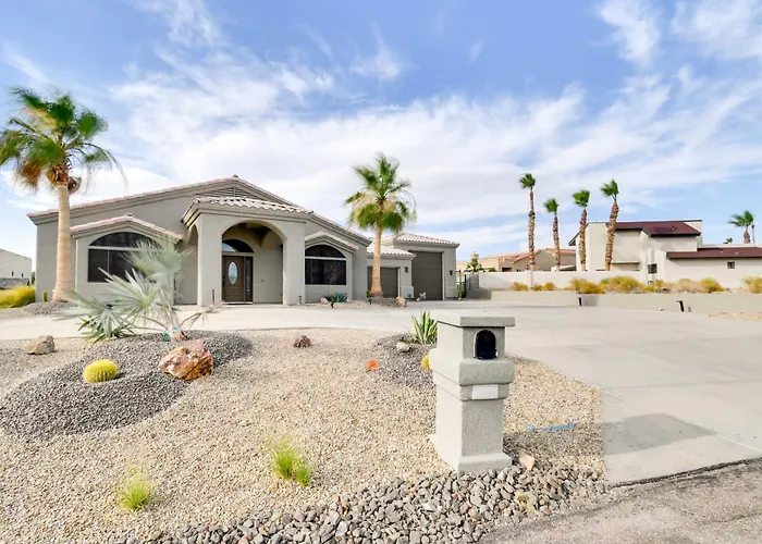 Havasu Escape W/ Pool, Patio & Grill!