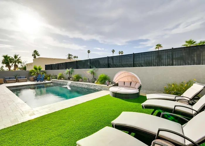 Havasu Escape W/ Pool, Patio & Grill! Hébergement de vacances *